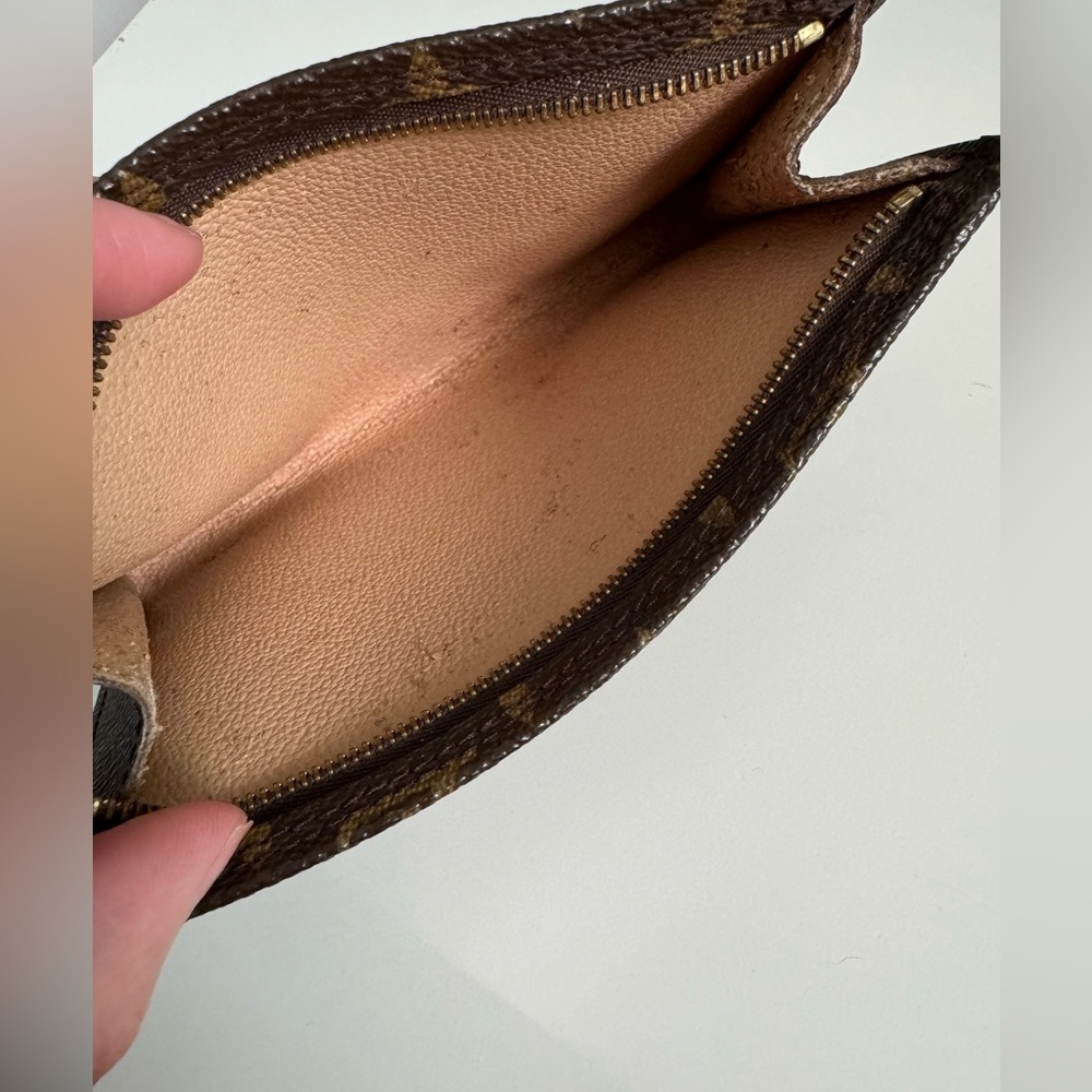 ❗️SOLD❗️Louis Vuitton monogram pouch - Picture 5 of 10